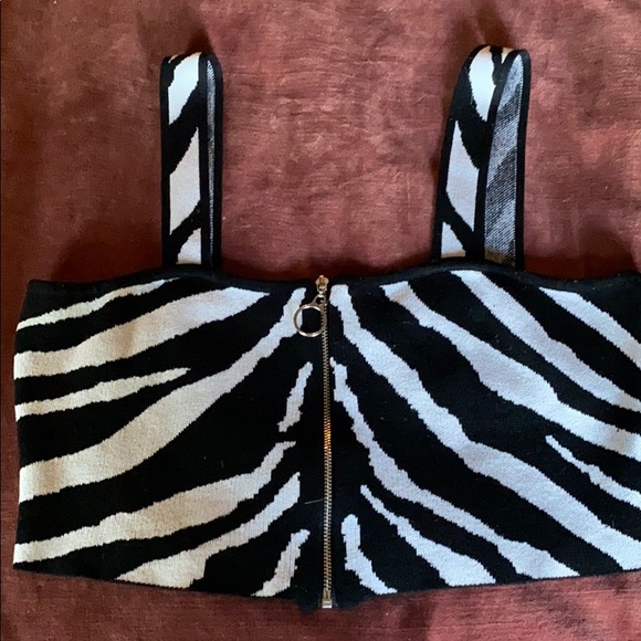 Zebra print two piece set with extra top - Picture 3 of 6